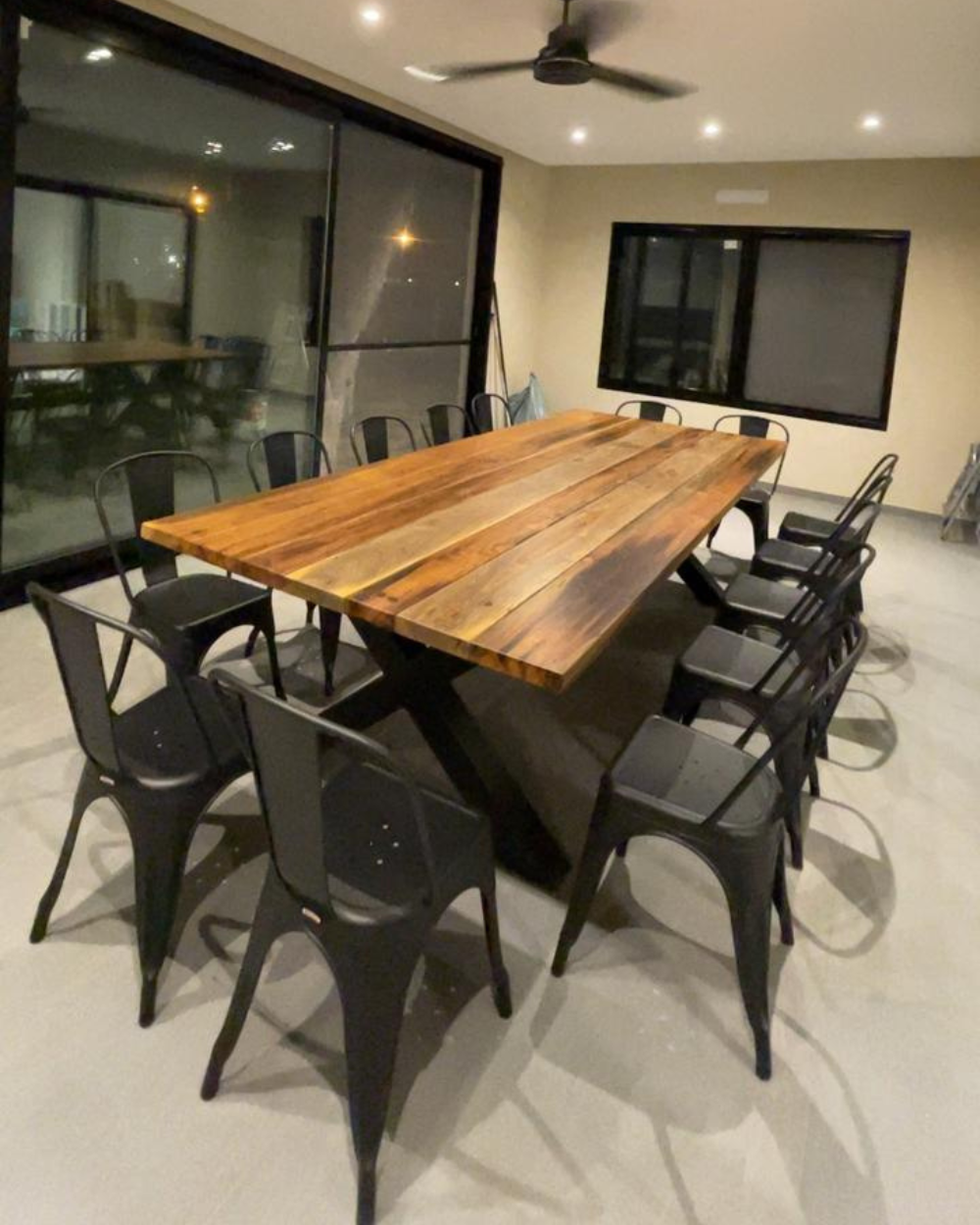 MESA ROMA