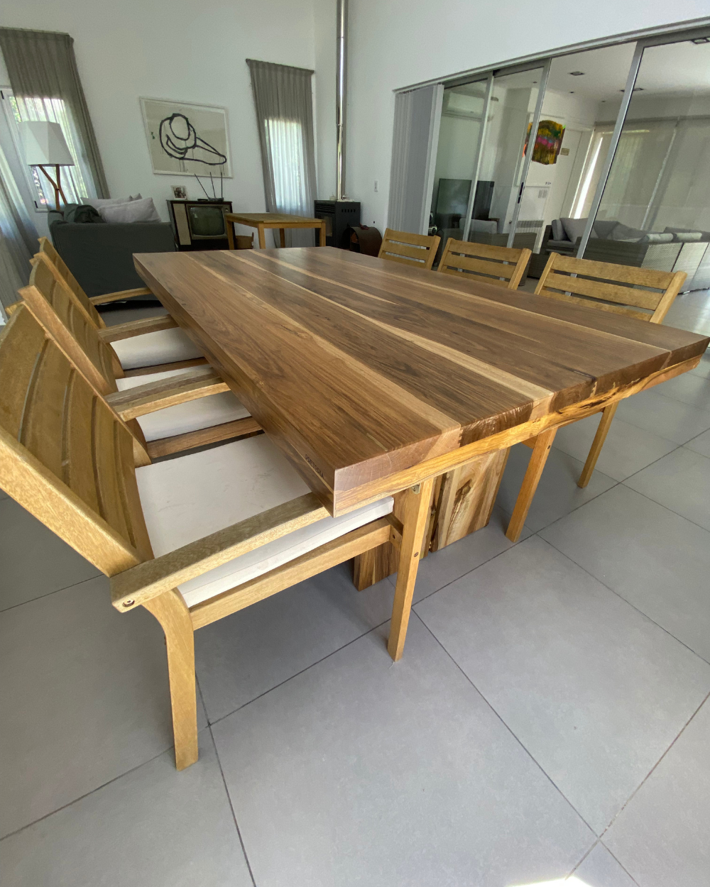 MESA PATAS CASCADA CON REGRUESO