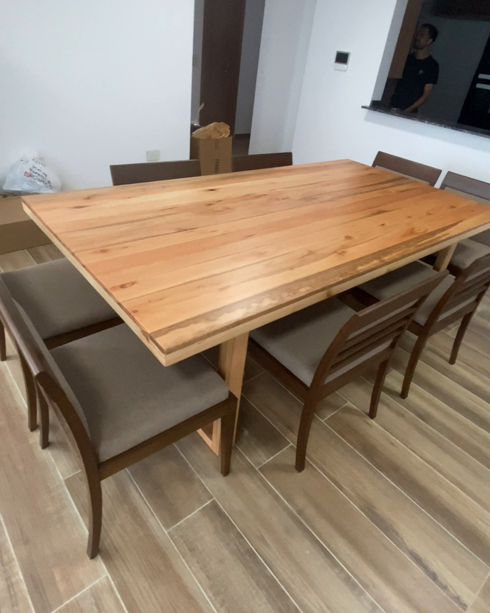 MESA PATAS U DE MADERA CON REGRUESO